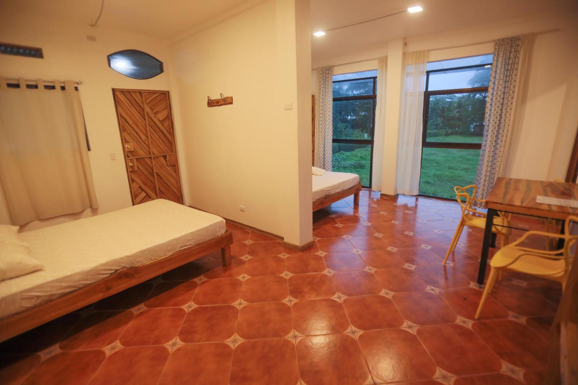 Hotel Pura Natura Beachfront Тортугеро Экстерьер фото