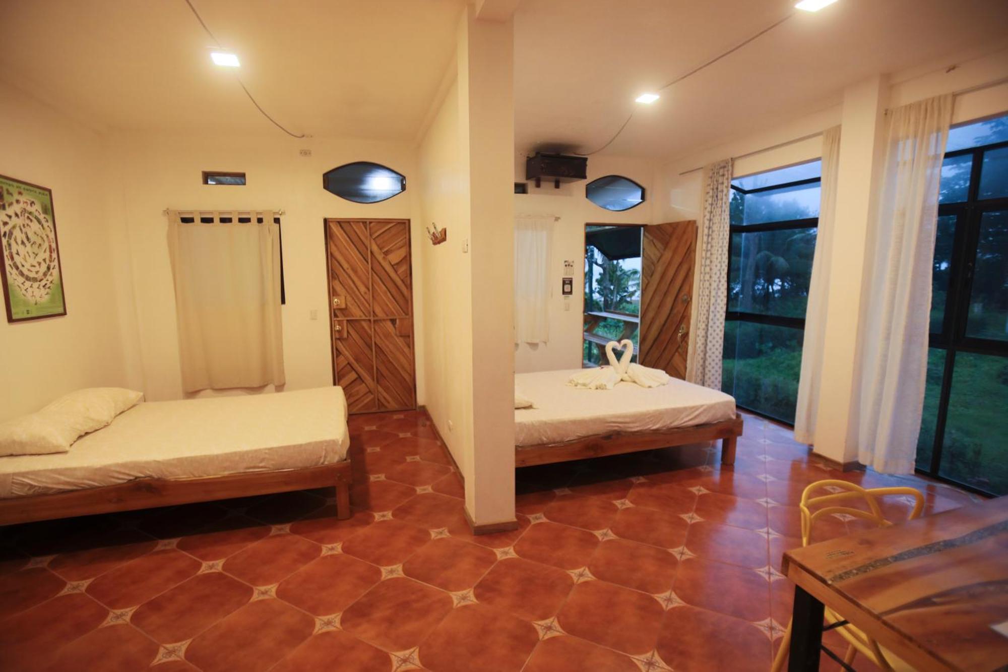 Hotel Pura Natura Beachfront Тортугеро Экстерьер фото