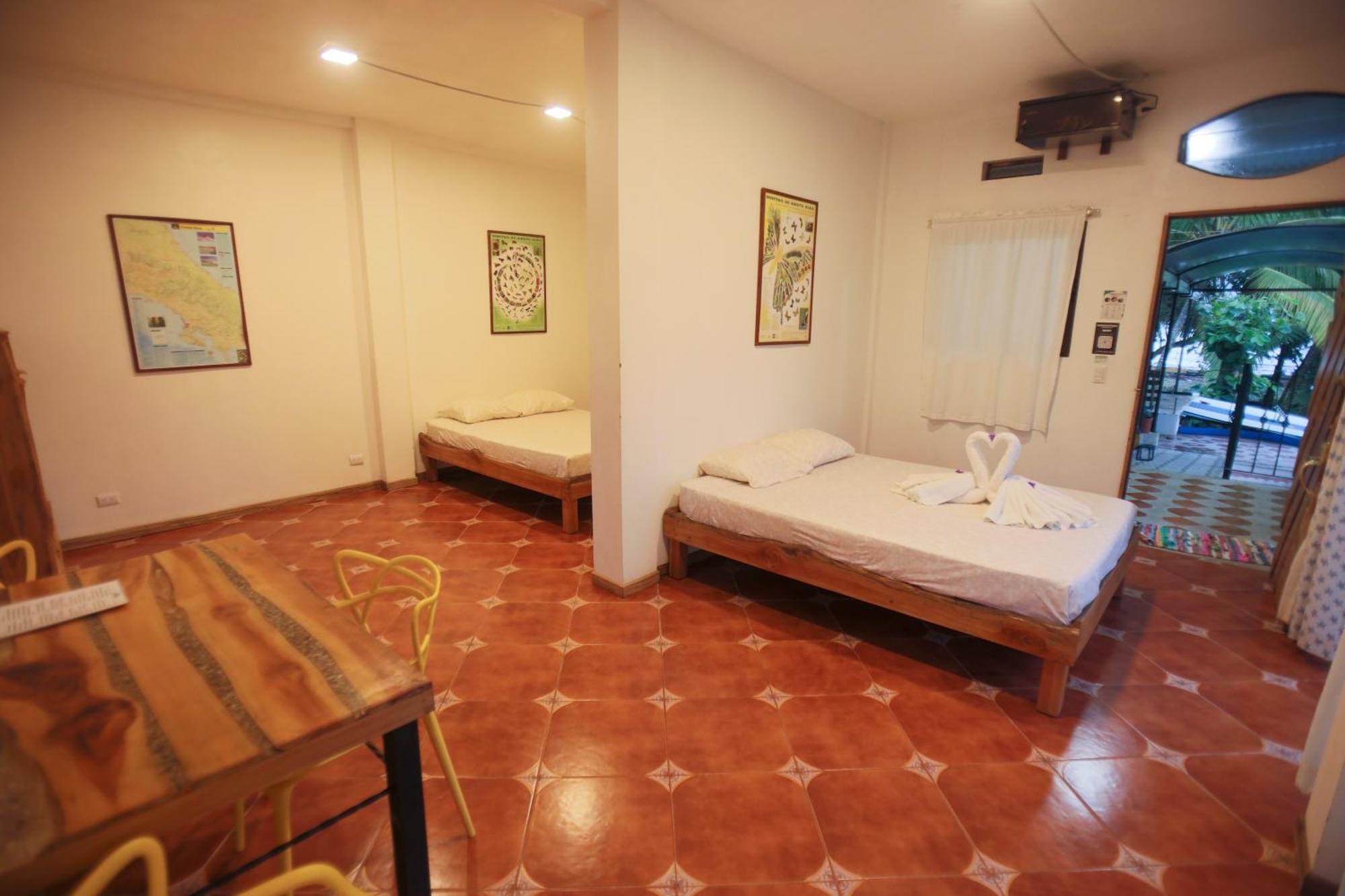 Hotel Pura Natura Beachfront Тортугеро Экстерьер фото